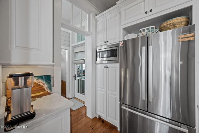 365 E Harborside Road, Oriental, NC 28571