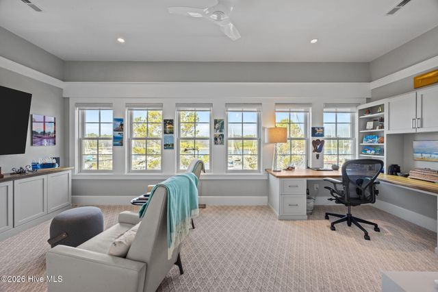 365 E Harborside Road, Oriental, NC 28571