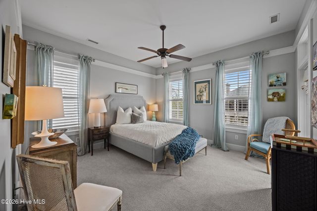 365 E Harborside Road, Oriental, NC 28571