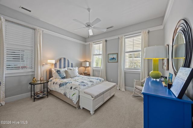 365 E Harborside Road, Oriental, NC 28571