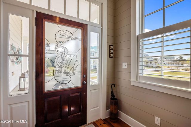 365 E Harborside Road, Oriental, NC 28571