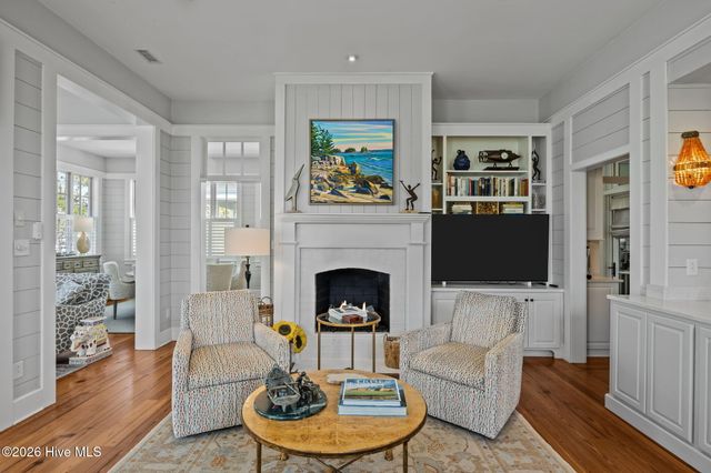 365 E Harborside Road, Oriental, NC 28571