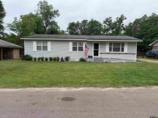 306 Floyd St, Winnsboro, TX 75494