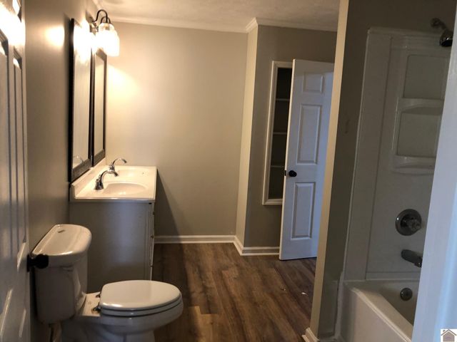 51 Hook Lane, Benton, KY 42025