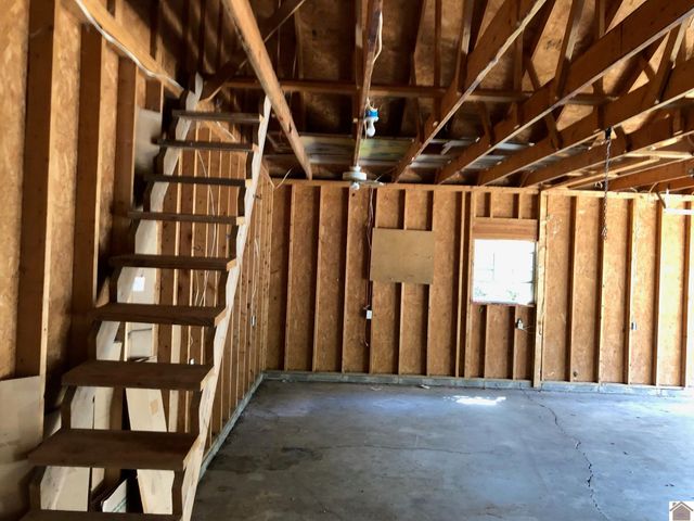 51 Hook Lane, Benton, KY 42025