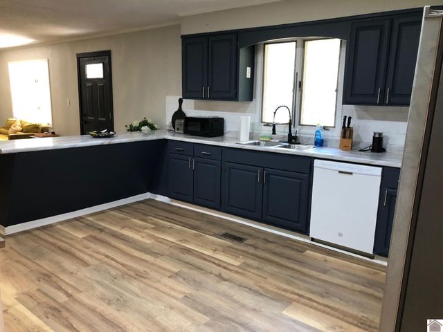 51 Hook Lane, Benton, KY 42025