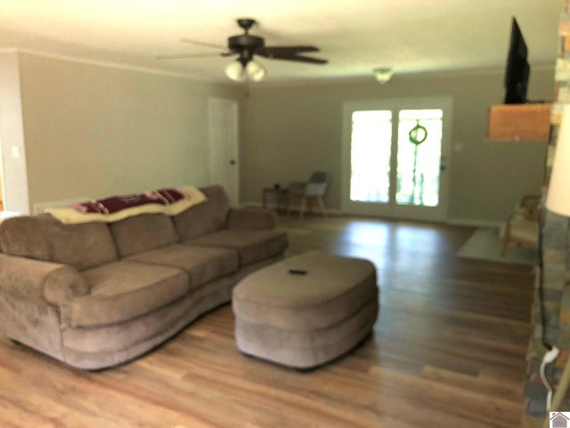 51 Hook Lane, Benton, KY 42025