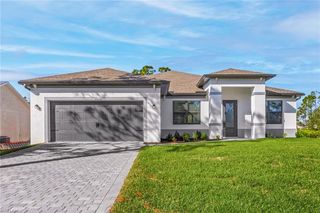 1816 SW 3rd PL, Cape Coral, FL 33991