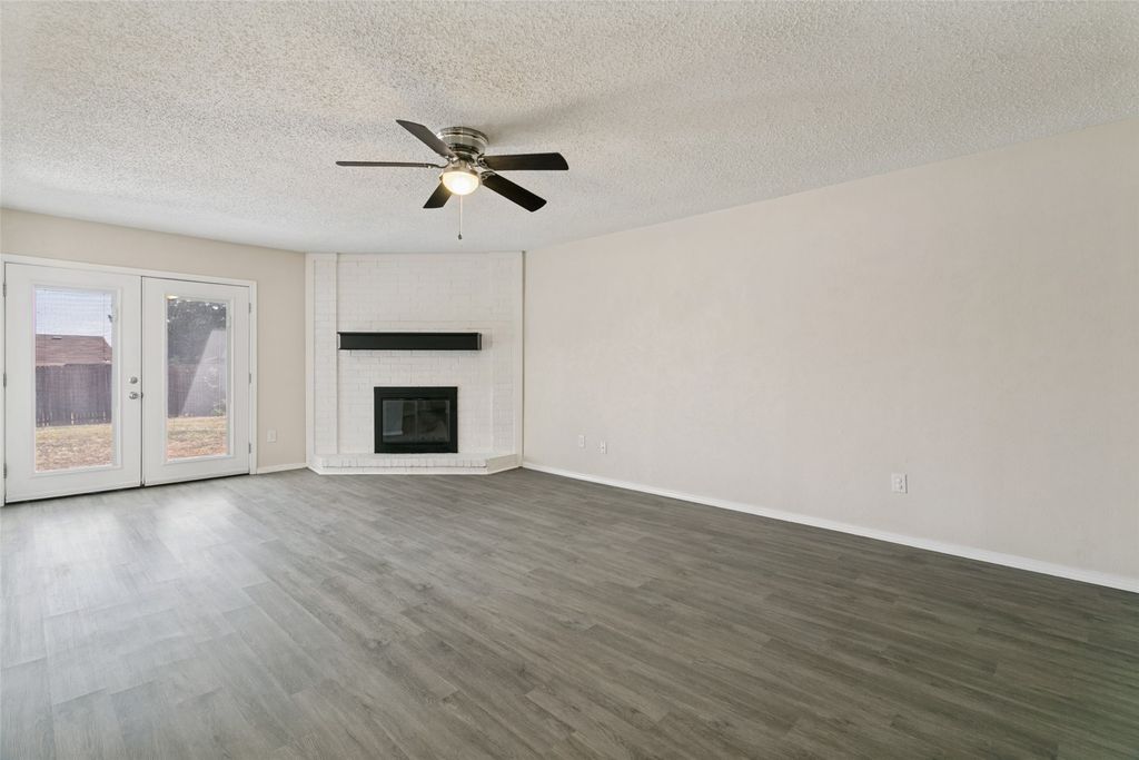 1210 Brook Hill Lane, Arlington, TX 76014 — photo 4