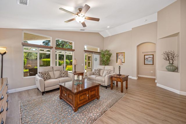 7117 Clearview Way, Roseville, CA 95747