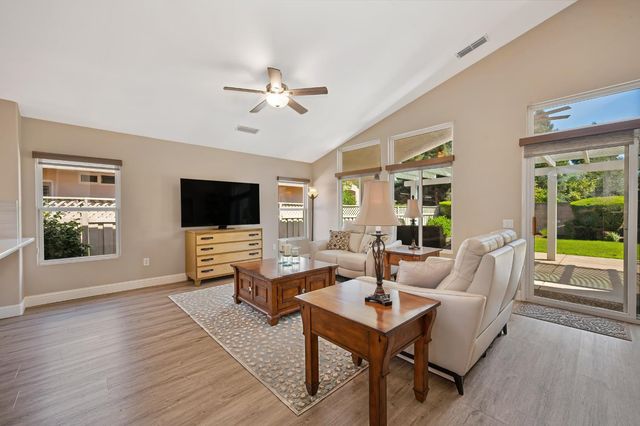 7117 Clearview Way, Roseville, CA 95747