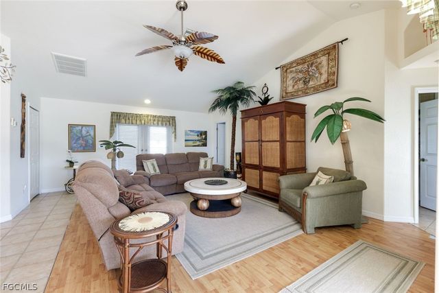 3510 SE 5th PL, Cape Coral, FL 33904