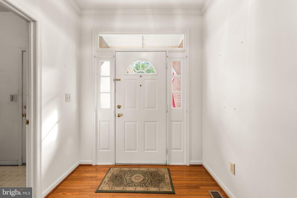 31 N POINTE DR, Fredericksburg, VA 22405