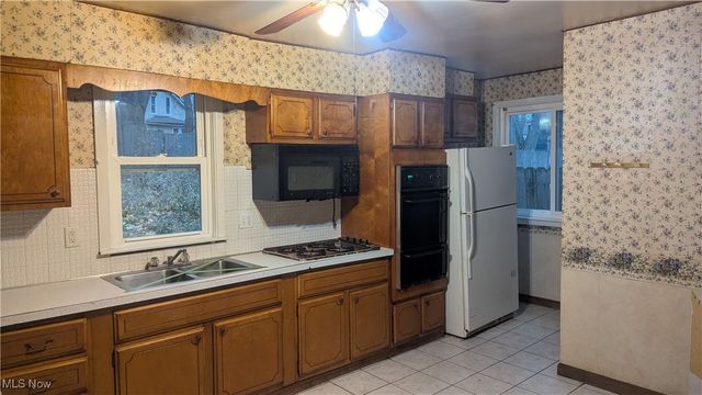 1307 W 9th Street, Ashtabula, OH 44004