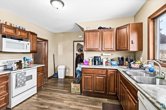 2402 Banks Ave, Superior, WI 54880