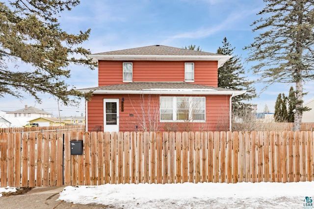 2402 Banks Ave, Superior, WI 54880