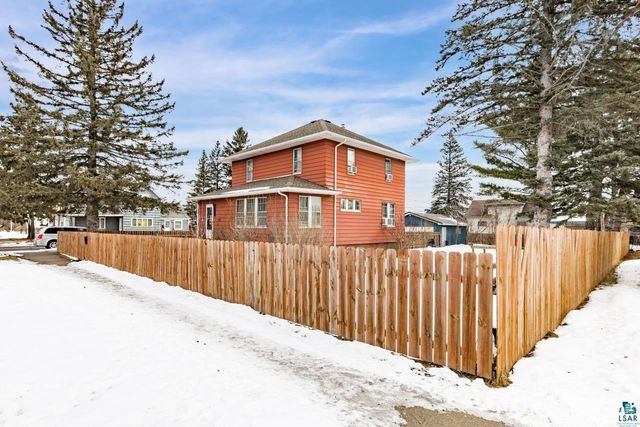 2402 Banks Ave, Superior, WI 54880