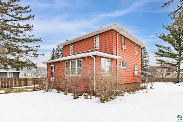 2402 Banks Ave, Superior, WI 54880