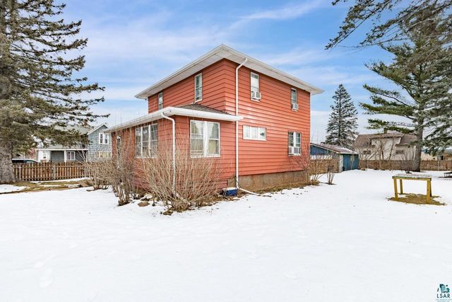 2402 Banks Ave, Superior, WI 54880