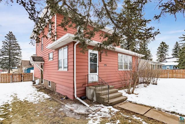 2402 Banks Ave, Superior, WI 54880