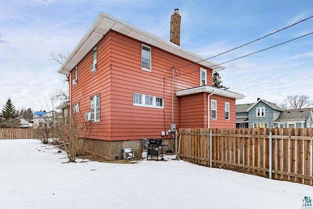 2402 Banks Ave, Superior, WI 54880