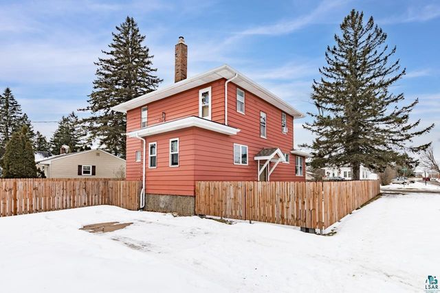 2402 Banks Ave, Superior, WI 54880