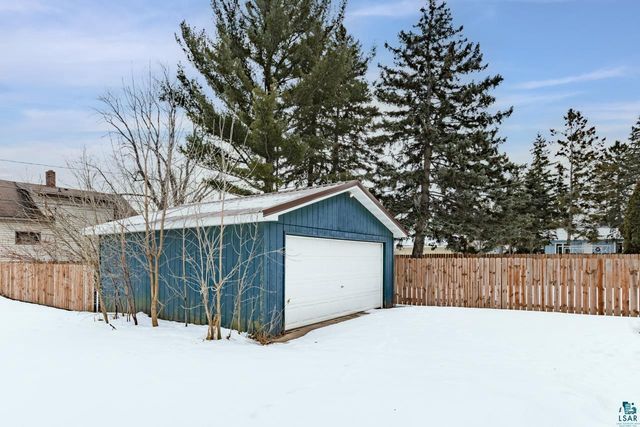 2402 Banks Ave, Superior, WI 54880