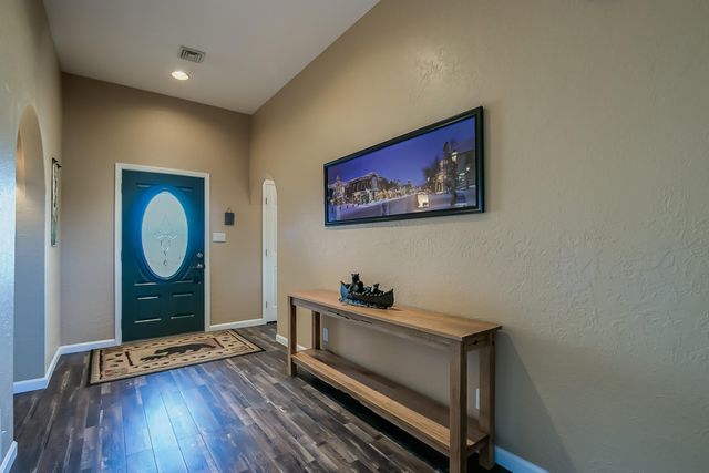 26 Shade Tree Lane, Tijeras, NM 87059