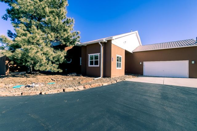 26 Shade Tree Lane, Tijeras, NM 87059