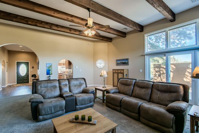 26 Shade Tree Lane, Tijeras, NM 87059