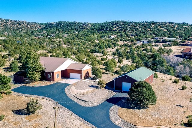 26 Shade Tree Lane, Tijeras, NM 87059