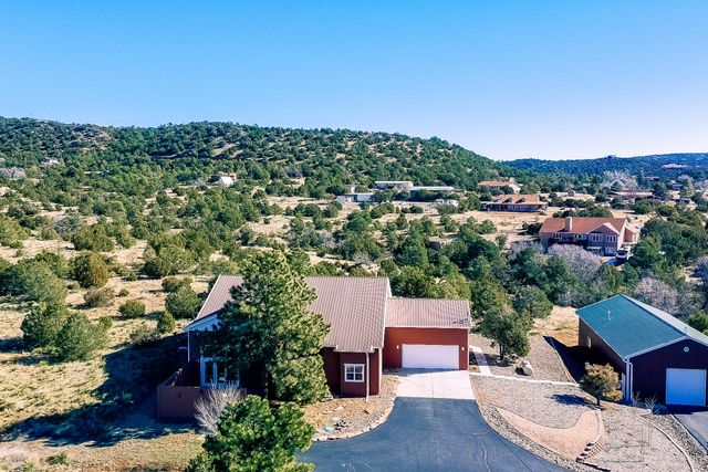 26 Shade Tree Lane, Tijeras, NM 87059