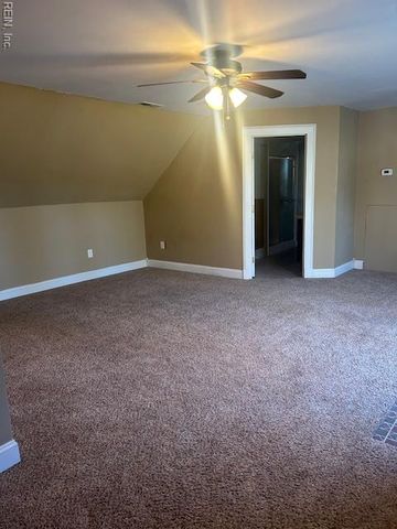 8021 Glen RD W, Norfolk, VA 23505