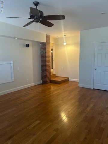 8021 Glen RD W, Norfolk, VA 23505