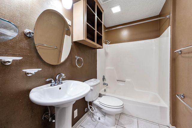 1626 County Road 965, Alvin, TX 77511