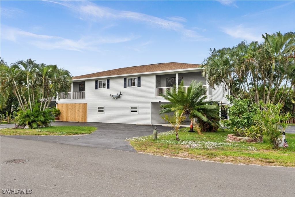 4805 Gary RD, Bonita Springs, FL 34134