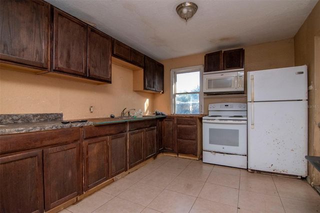 1405 E CHERRY STREET, Plant City, FL 33563