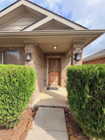 1713 Heron Drive, Aubrey, TX 76227