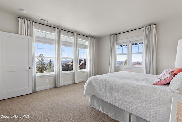 1780 E Grandview Dr, Coeur D'alene, ID 83815