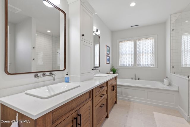 1780 E Grandview Dr, Coeur D'alene, ID 83815