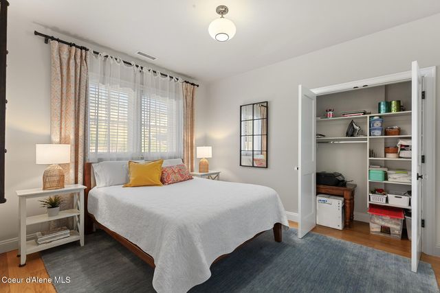 1780 E Grandview Dr, Coeur D'alene, ID 83815