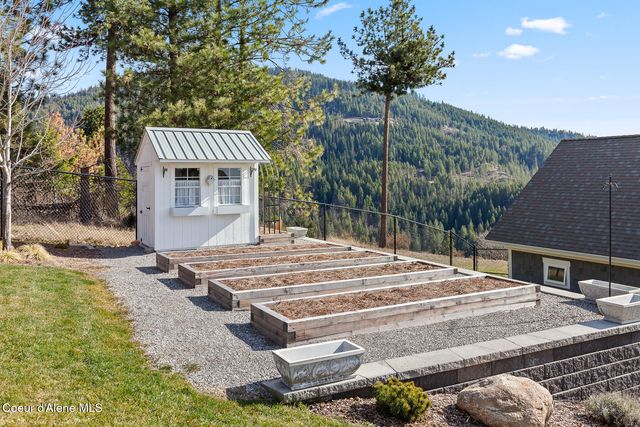 1780 E Grandview Dr, Coeur D'alene, ID 83815