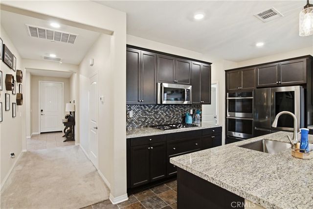 27568 Big Bend Dr, Menifee, CA 92585