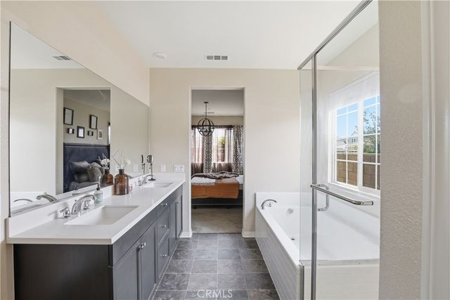 27568 Big Bend Dr, Menifee, CA 92585