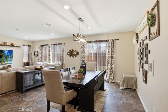 27568 Big Bend Dr, Menifee, CA 92585