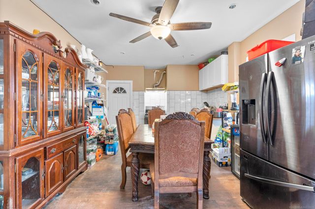 1146 Iranistan Avenue, Bridgeport, CT 06605