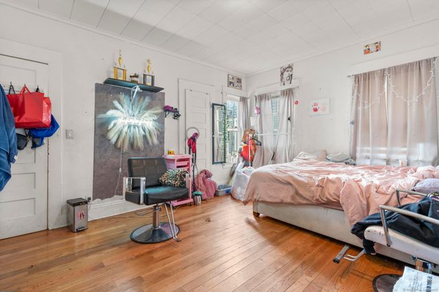 1146 Iranistan Avenue, Bridgeport, CT 06605