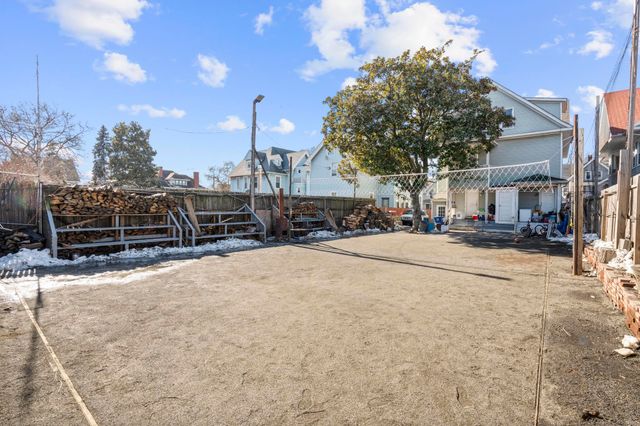 1146 Iranistan Avenue, Bridgeport, CT 06605