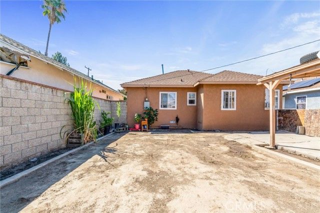 636 W Olive St, San Bernardino, CA 92410