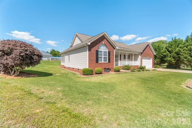 202 Big Dipper Court, Wingate, NC 28174